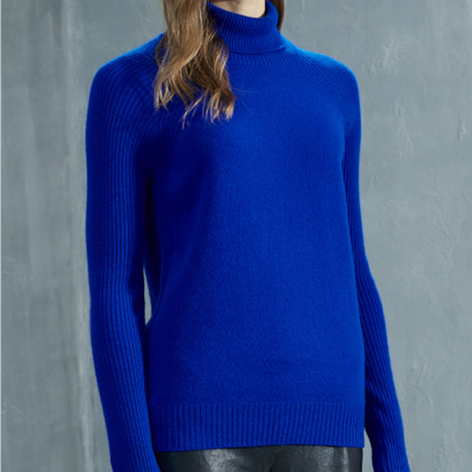 Allison | Effortless and Trendy winter Pullover