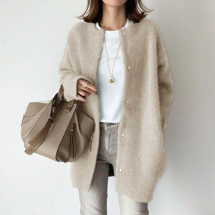 Izidora | Pull d'hiver Effortless and Chic